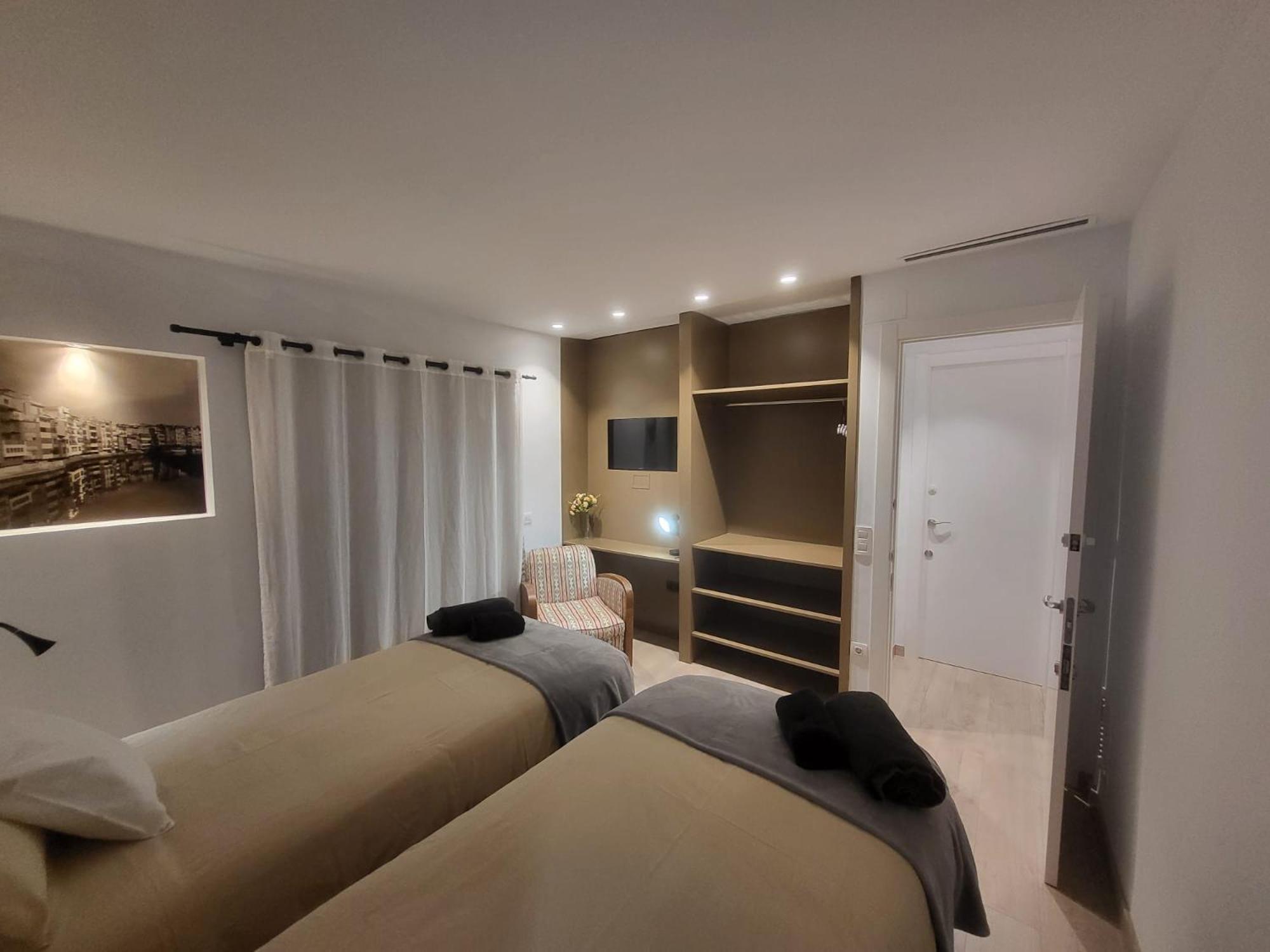 Turistic Girona - Piso De 1, 2 O 3 Habitaciones Exteriér fotografie